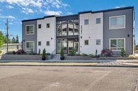 Building Photo - 2301 S State St