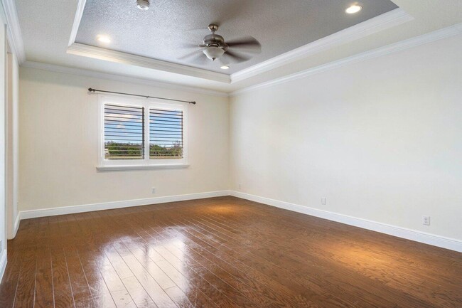 Building Photo - 8429 Cocoplum Sound Ln