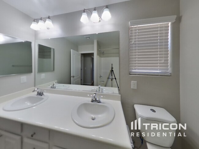 Building Photo - 7604 Baluster Ct