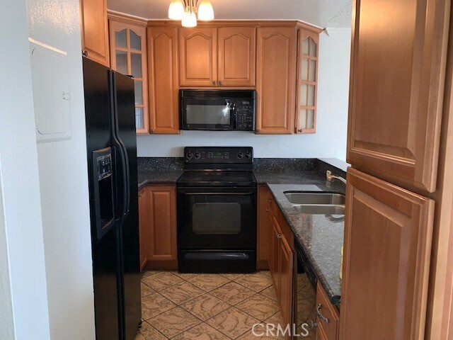 Building Photo - 20930 Parthenia St