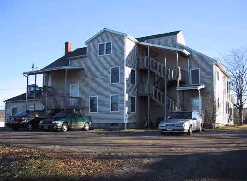 Building Photo - 623 Torrington Rd