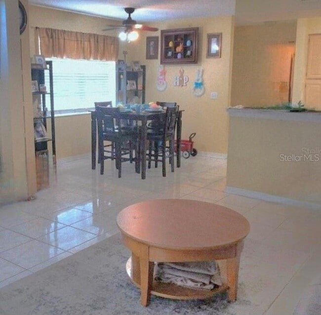 Building Photo - 13838 Fairway Island Dr