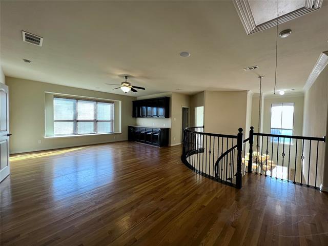 Building Photo - 2043 Loma Alta Dr