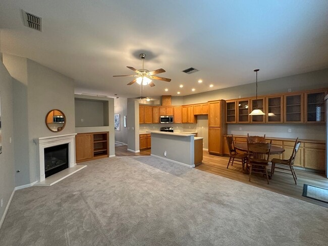 Building Photo - 1834 Treeline Way