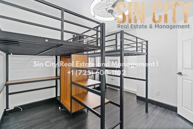 Building Photo - 749 Salt Flats Cir