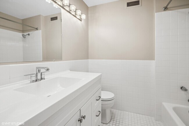 Building Photo - 4250 N Marine Dr
