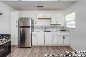 Building Photo - 326 Sublett Dr