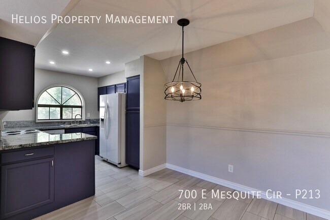 Building Photo - 700 E Mesquite Cir