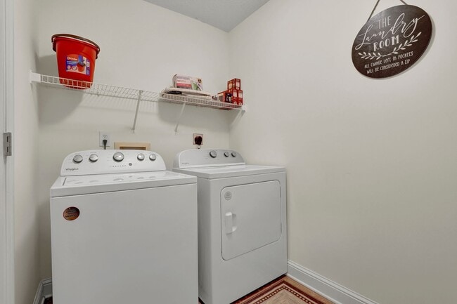 Building Photo - Compass Point - Vacation Rental - Sneads Ferry, NC