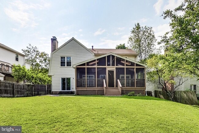 Building Photo - 12004 Montrose Village Terrace