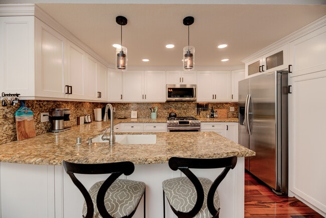 Building Photo - 1405 Goodman Ave