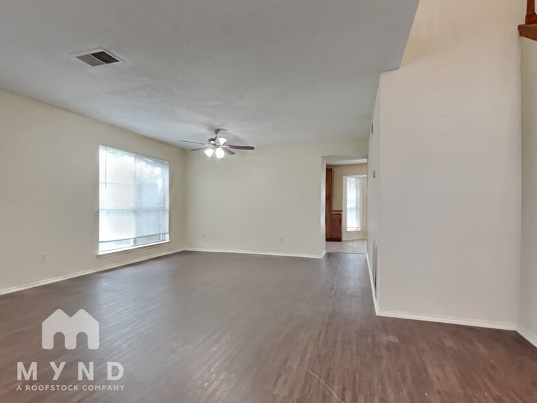 Building Photo - 13311 Raven Flight Dr