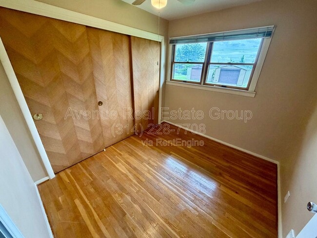 Building Photo - 608 Connie Ln