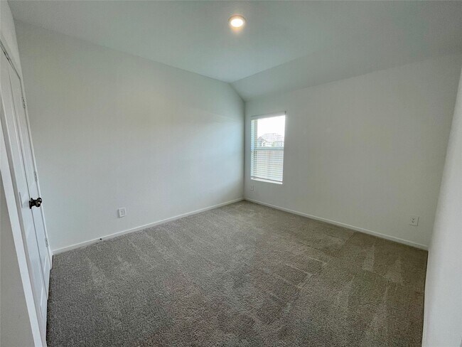 Building Photo - 17202 Coppice Oak Dr
