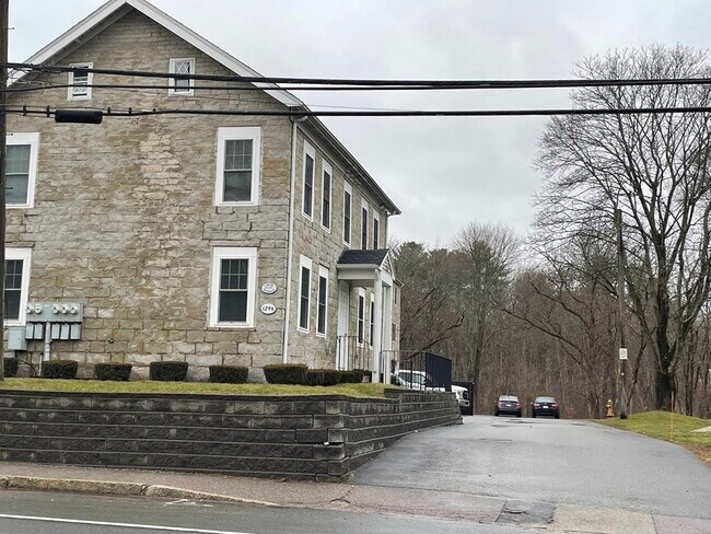 Primary Photo - 1294 Washington St