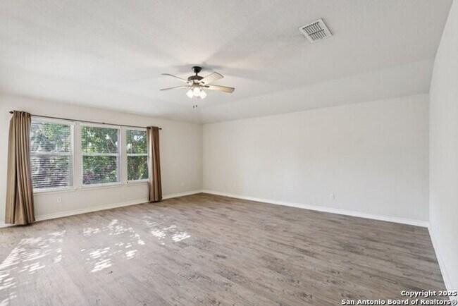 Building Photo - Welcome to your dream home-a stunning 4-be...