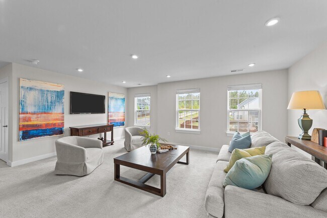 Building Photo - 3700 Horton Hill Dr