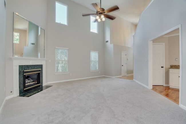 Building Photo - 486 Granite Point