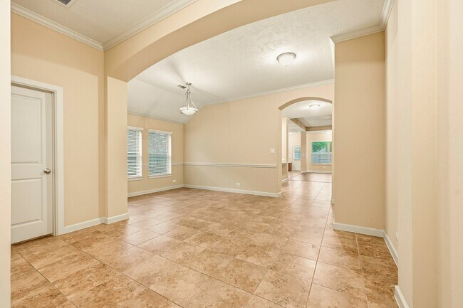 Building Photo - 18315 E Willow Oak Bend Dr