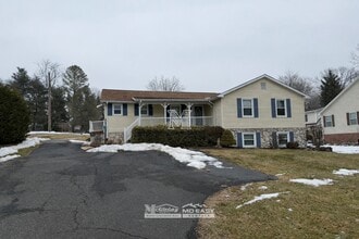 Building Photo - 2621 Fallston Rd
