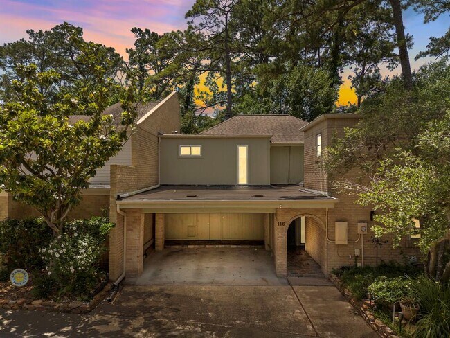 Primary Photo - 201 Vanderpool Ln