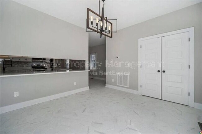 Building Photo - 1203 N 19th St