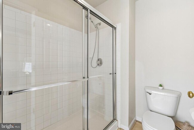 Building Photo - 12047 Kemps Landing Cir