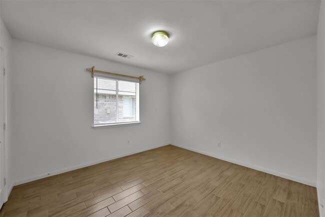 Building Photo - 3234 Crestbridge Ln