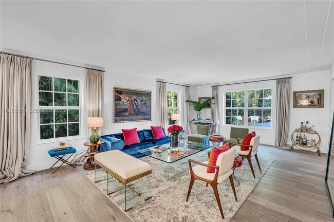 Building Photo - 607 Melaleuca Ln