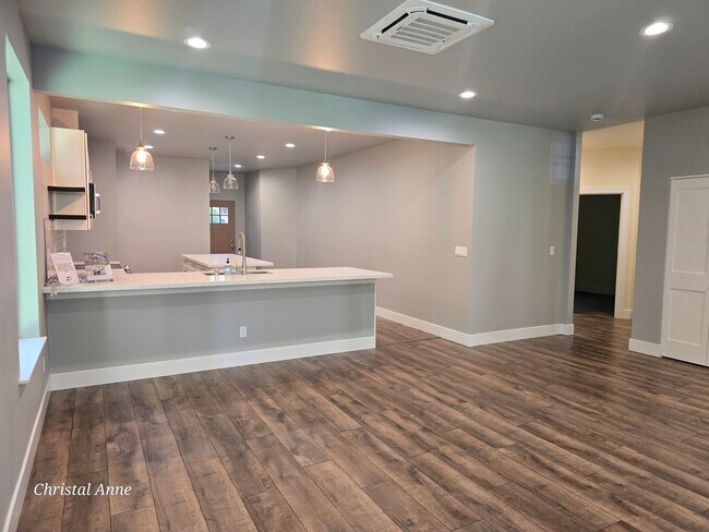 Building Photo - Beautiful Brand New 3 Bedroom