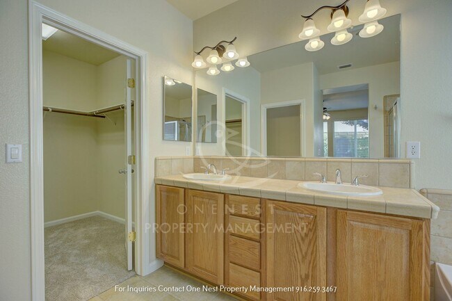 Building Photo - 3 bedroom 2 bathroom Lincoln Crossing home
