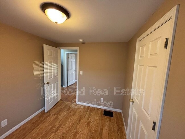 Building Photo - 348 Chase Ave