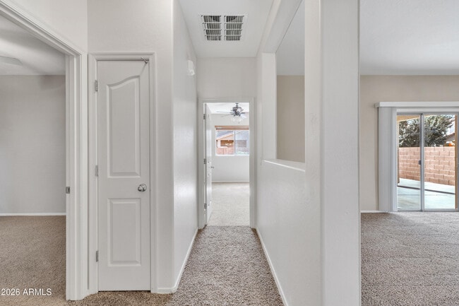 Building Photo - 45445 Gavilan Dr