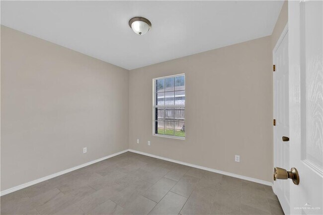 Building Photo - 3808 Toucan Ave