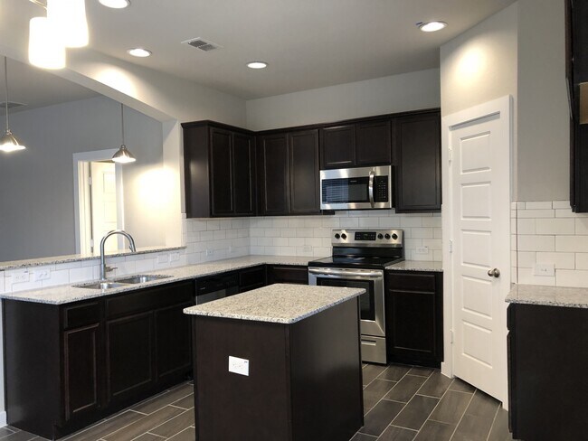Building Photo - COMING SOON! LUXURY 2 STORY DUPLEX LOCATED IN SKYVIEW MEADOWS, MIDLOTHIAN, TEXAS!