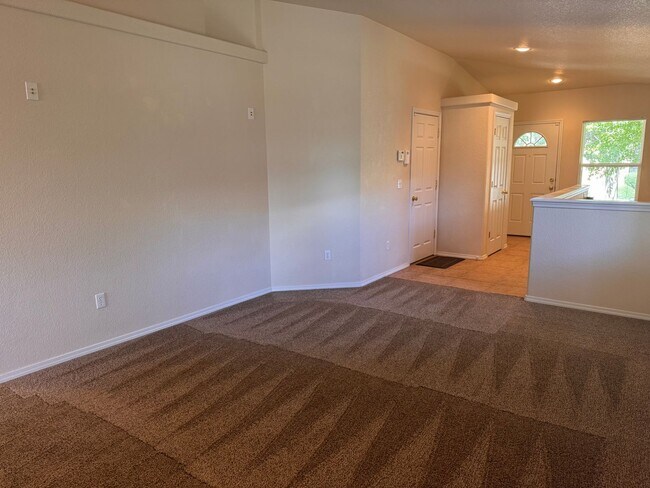 Building Photo - 4326 Susie View