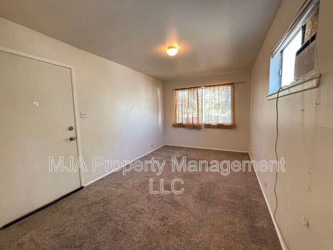 Building Photo - 2172 S 800 E