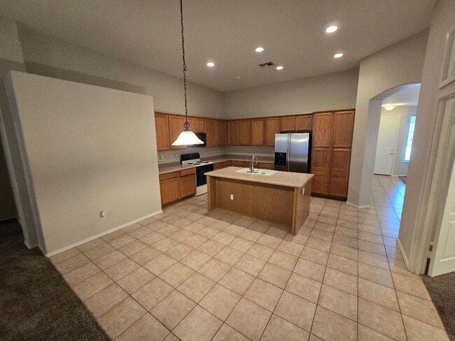 Building Photo - 1772 E Powell Way