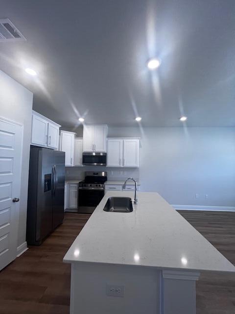 Building Photo - 2587 Cliff Hollow Cir