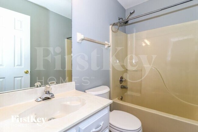 Building Photo - 5539 Lacey Cove