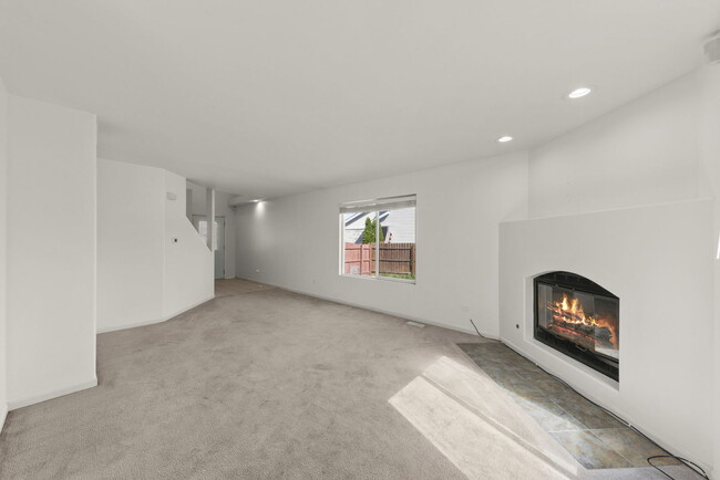 Building Photo - 2430 Caton Crest Ct