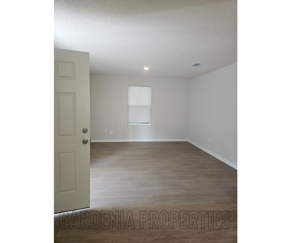 Building Photo - 1115 E 5th St