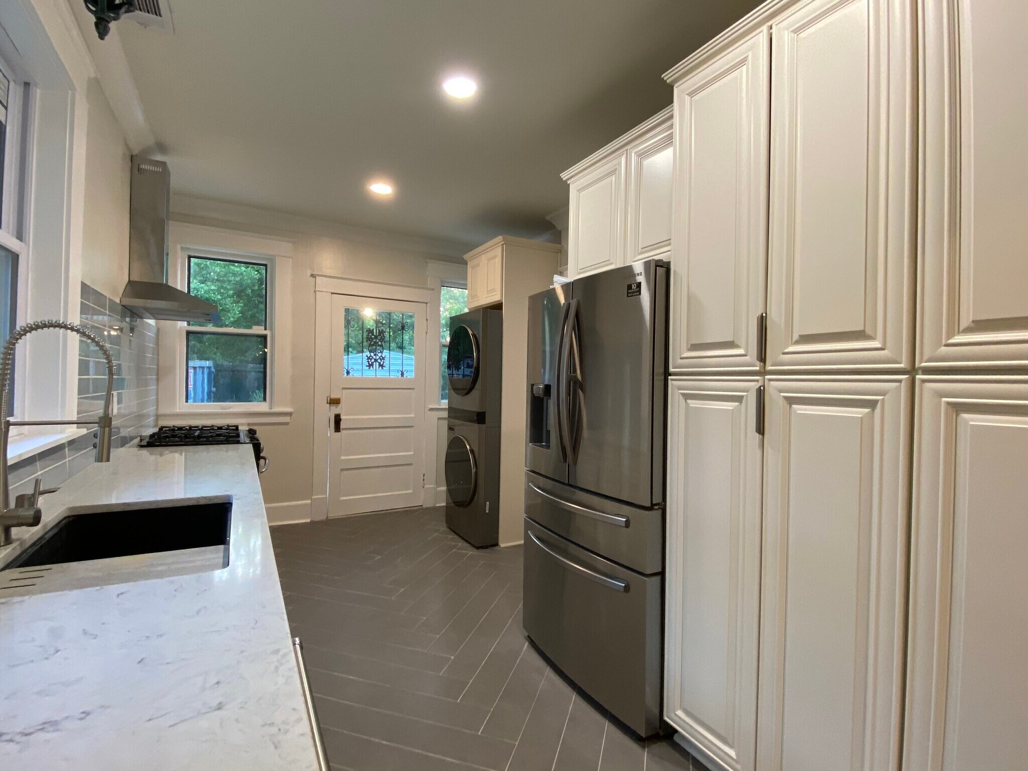Kitchen entrance - 327 N Willett St