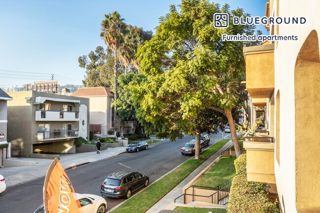 Building Photo - 960 N Alfred St