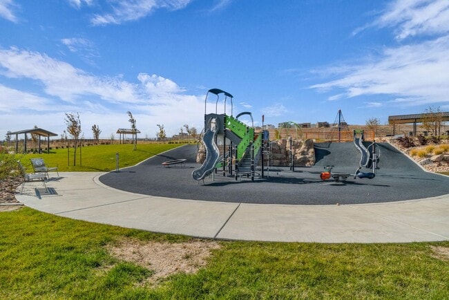 Building Photo - 2468 N Paintbrush Dr