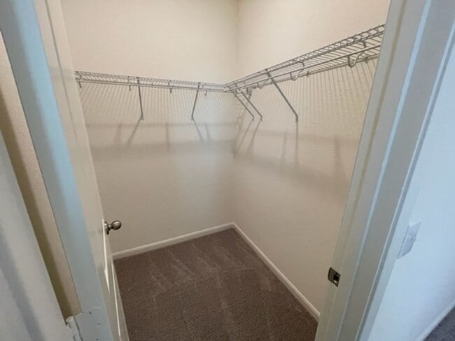 Building Photo - Super Nice One Story Home Near 1604 & Culebra....Move in as early as August 7, 2025