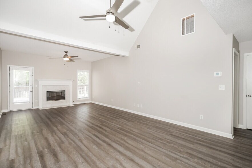 Building Photo - 254 Hillandale Dr