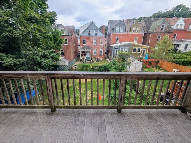 Building Photo - 5552 Black St