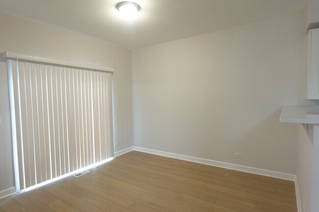 Building Photo - 3430 Blue Ridge Dr