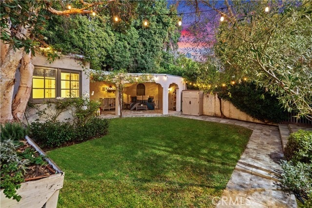 Building Photo - 1630 Warnall Ave